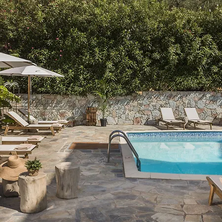 La Signora Hotel Lourdata (Kefalonia)