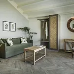 La Signora Hotel