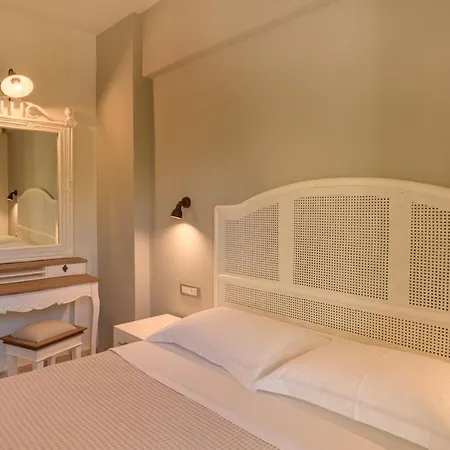 La Signora Lourdata (Kefalonia)