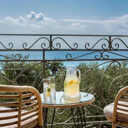 La Signora 3* Lourdata (Kefalonia)